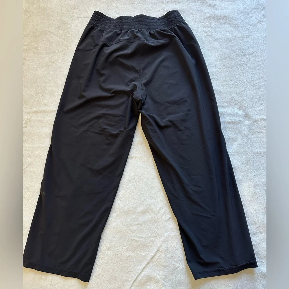 Lululemon | Wanderer Crop (Black) Size 6 EUC -Swift Ultra Light -Style # W6BA8S - Picture 10 of 12